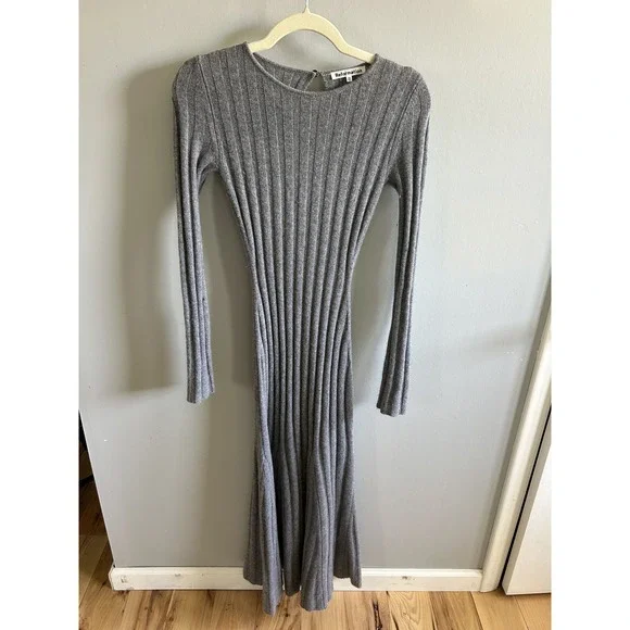 Reformation Grey Ribbed Cashmere Blend Long Sleeve Midi Dress XS Keyhole Back - Picture 2 of 4